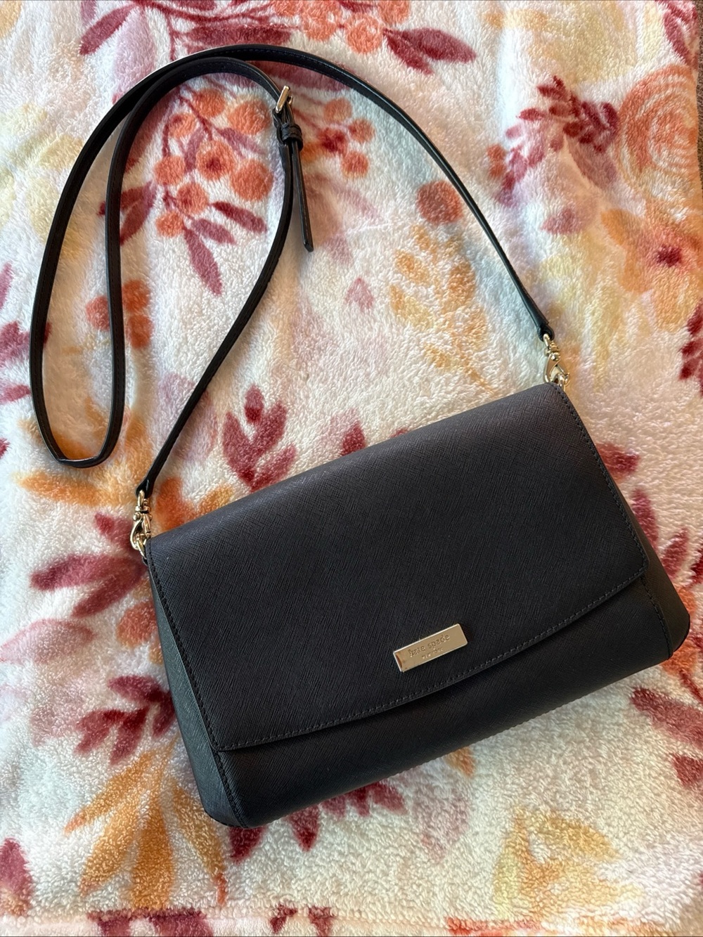 kate spade Black Saffiano Leather Crossbody with Gold Chain - Picture 2 of 13